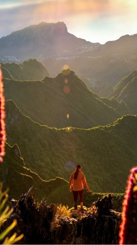 Adventure girl sunset 480x854